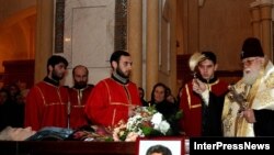 Манану Джабелия отпевали как мученицу в соборе Святой Троицы с участием католикоса-патриарха всея Грузии Илии Второго