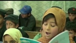 “ودانۍ نه لرو په تنبو کې زده کړې کوو”