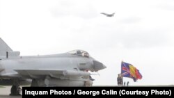 Բրիտանական Eurofighter Typhoon ռազմական օդանավը Ռումինիայի ավիաբազայում, արխիվ