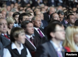 Vladimir Putin, u to vreme premijer Rusije, tokom kongresa Jedinstvene Rusije u Moskvi 24. septembra 2011.