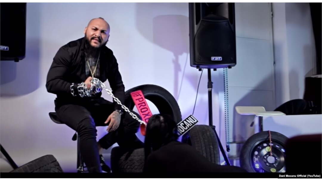 Dani Mocanu, care este acuzat de trafic de persoane, a fost primul care a lansat o manea electorală, în cinstea candidatului PNL Nicoale Ciucă.