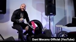 Dani Mocanu, care este acuzat de trafic de persoane, a fost primul care a lansat o manea electorală, în cinstea candidatului PNL Nicoale Ciucă.