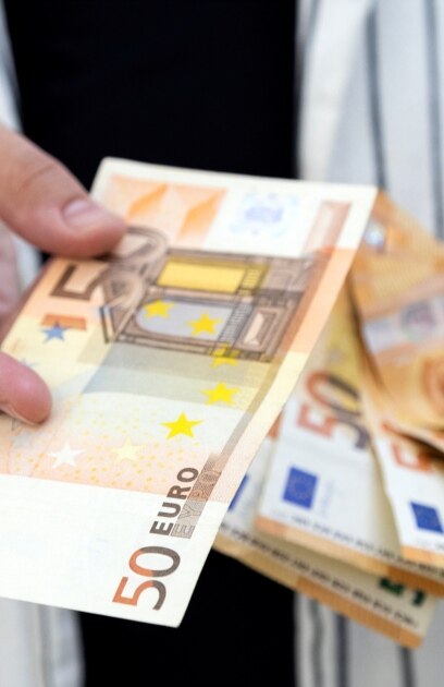 Искате да платите но нямате пари в брой не носите