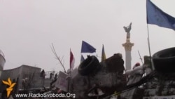 Protesters Gird Barricades In Kyiv (in Ukrainian)