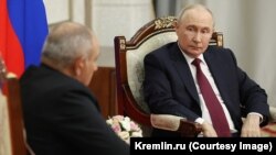 Владимир Путин ва Никол Пашинян