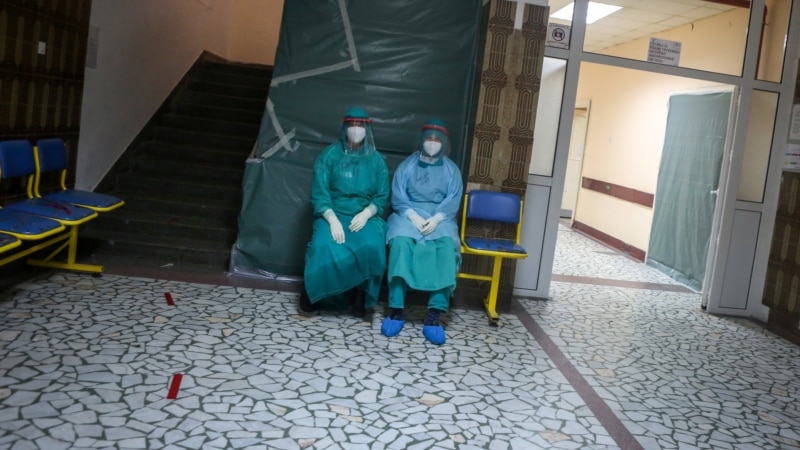 Edhe 11 persona vdesin nga koronavirusi në Serbi 
