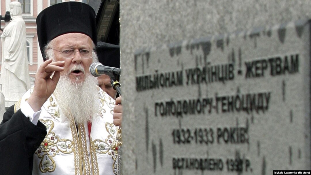  Вселенский патриарх Варфоломей I во время чествования памяти жертв голодомора 1932-33 годов. Киев. Июль 2008