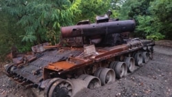 Сожженный российский танк