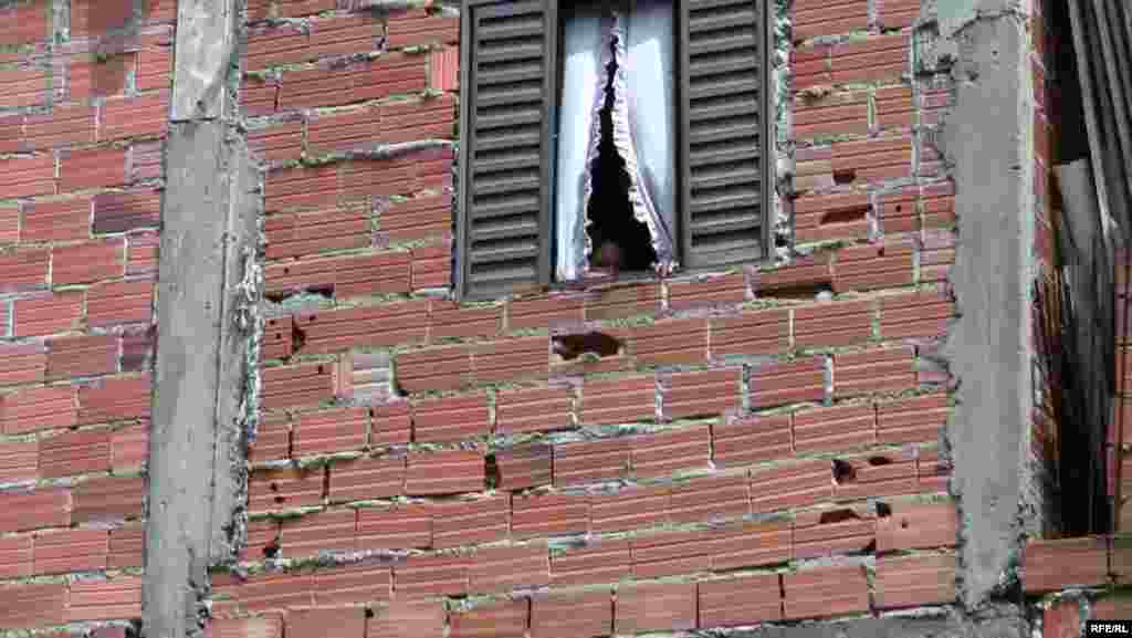 Paraisapolis Community Program #79