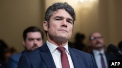 جوزف کنت، مدیر پیشین مرکز ضد تروریسم آژانس امنیت ملی آمریکا و از کهنه‌سربازان این کشور، که در اعتراض به جنگ با ایران، کناره‌گیری کرد