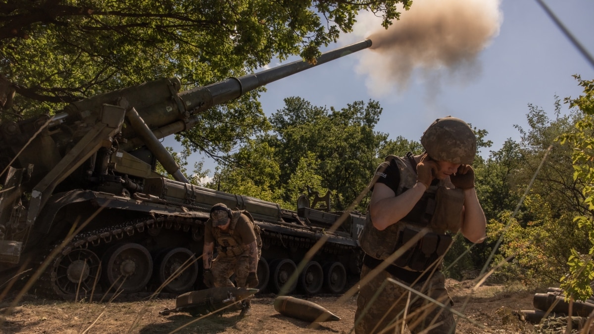 командування РФ залишає пріоритетом наступ на сході України, попри події на Курщині