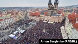 Мітинг у Празі на підтримку чеського президента Петра Павела 