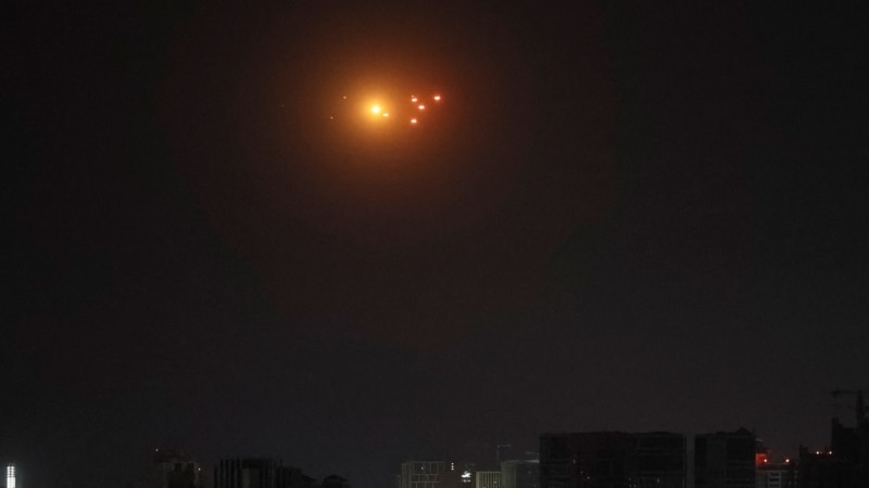 У Хмельницькому виникла пожежа на підприємстві після атаки РФ – влада