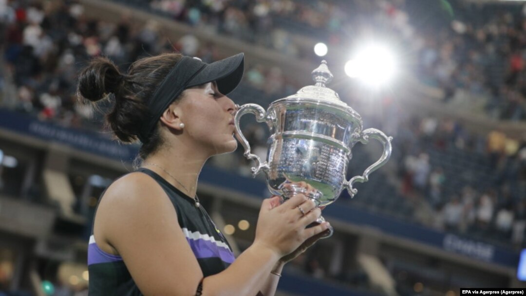 Bianca Andreescu câștigă primul titlu de Grand Slam la doar 19 ani