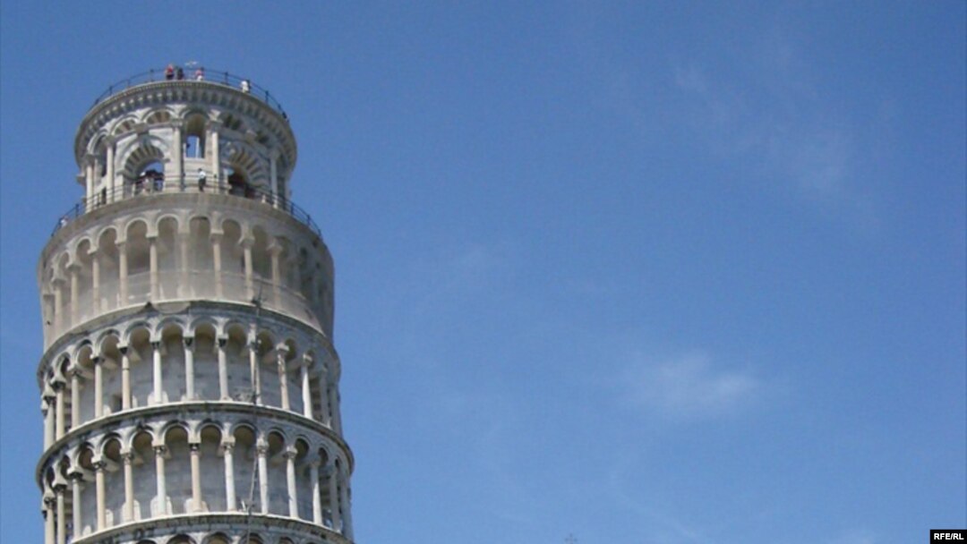 "Krivi Toranj" u Pizi, Italija