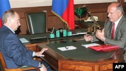 Теперь пожаловаться на нарушения «Единой Россией» избирательного законодательства представители других партий смогут разве что самому президенту