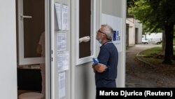 Uzimanje brisa za testiranje na prisutnost na COVID-19, Beograd