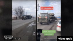 У соцмережах публікують відео переміщення російських військ до кордону України