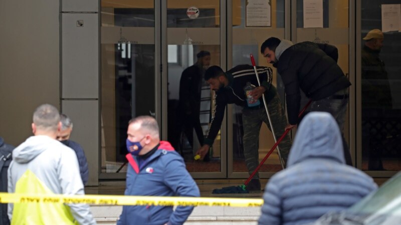 Albanac nožem ranio petoro osoba u džamiji u Tirani