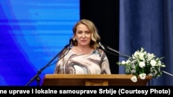 Snezhana Paunoviq.