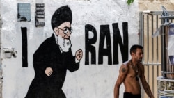 گرافیتی علی خامنه‌ای، رهبر جمهوری اسلامی، در تل‌آویو پس از جنگ ۱۲ روزهٔ ایران و اسرائیل