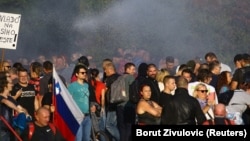 Vodeni topovi na protestima u Ljubljani protiv mjera za ublažavanje širenja korona virusa, 29. septembra
