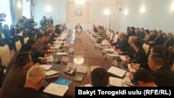 Заседание комитета по международным делам, обороне и безопасности парламента Кыргызстана. Бишкек, 21 января 2020 года