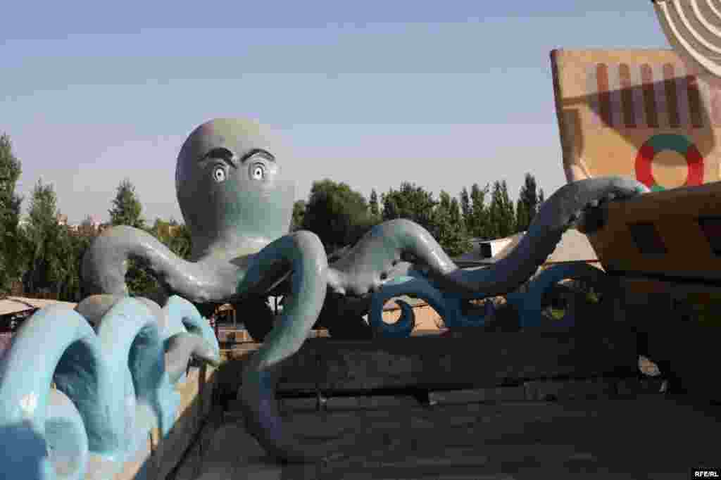 Бузургтарин тафреҳгоҳи атфол #53