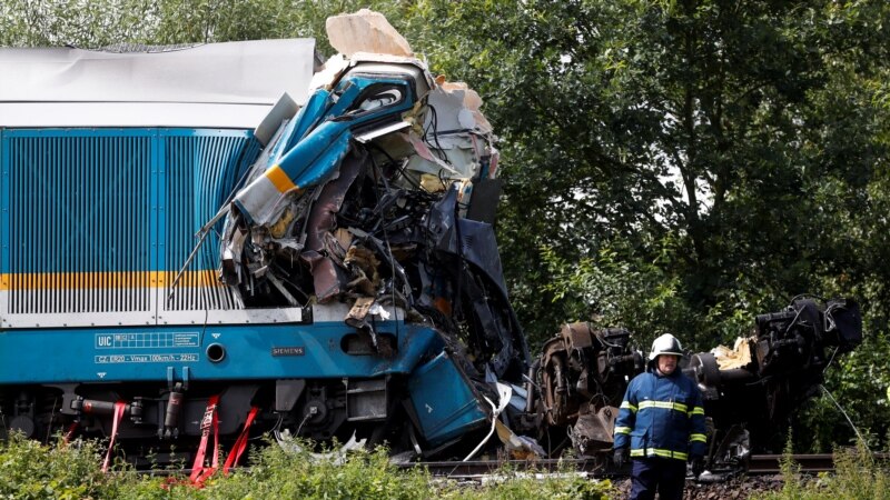 Tre të vdekur nga përplasja e trenave në Çeki
