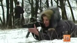 67-летняя учительница готовится к войне с сепаратистами