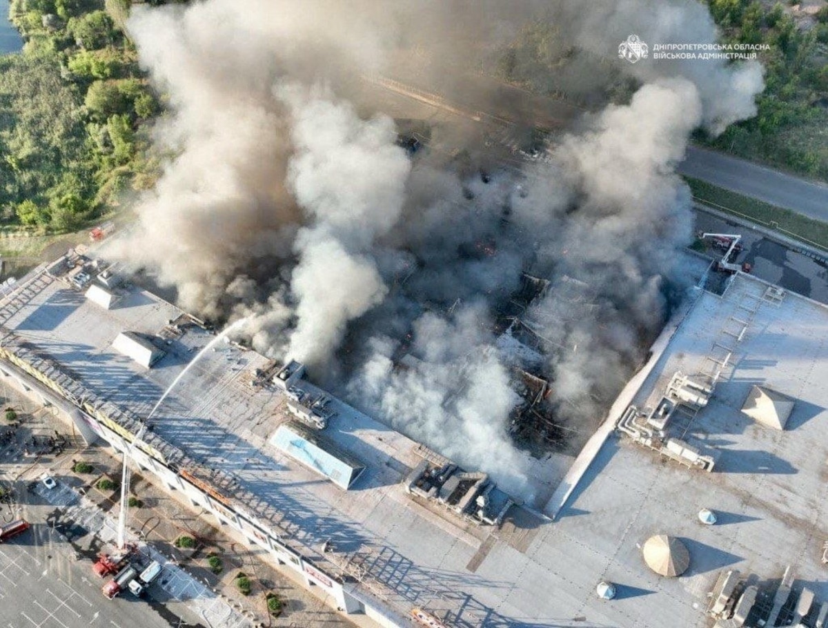The aftermath of a Russian strike on Kryvyi Rih, August 21, 2026