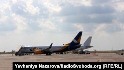 Після проходження митних процедур труну з тілом Андрія Сови передадуть його родині