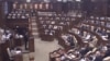 Moțiunea de cenzură dezbătută în parlament