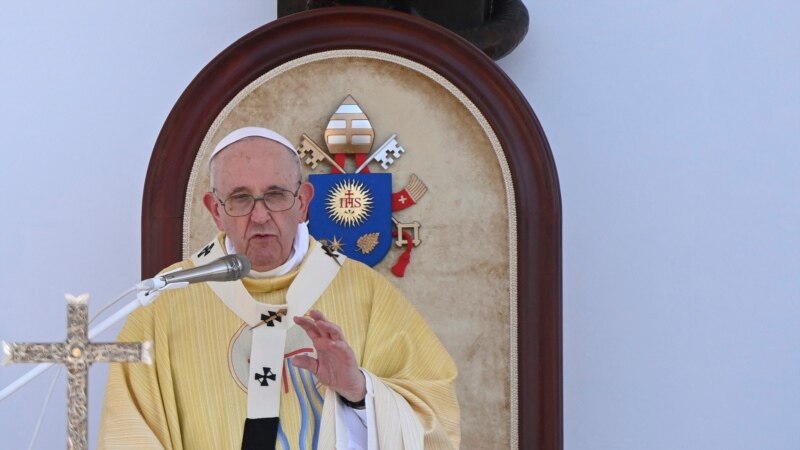 Papa do të takojë komunitetin rom të Sllovakisë