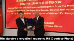 Petar Đokić, ministar energetike i rudarstva RS, sa predstavnikom kineske državne kompanije China Construction Third Engineering Bureau, Čengdu, maj 2026.