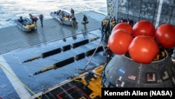 Artemis-II-ის ეკიპაჟის წვრთნა კალიფორნიის სანაპიროზე, 2026 წლის იანვარი.