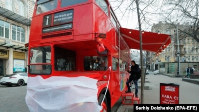 A street cafe in downtown Kyiv. Ukraine's tourism industry has suffered due to the coronavirus pandemic.