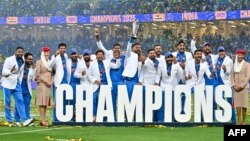 هندي لوبغاړي اتلولي لمانځي 