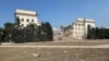 Будівля Херсонської ОДА пошкоджена російськими авіаударами, 5 травня 2025 року