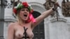 Акция FEMEN "Боже, Царя гони!" у Храма Христа Спасителя в Москве, 9 декабря 2011