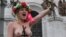 Акция FEMEN "Боже, Царя гони!" у Храма Христа Спасителя в Москве, 9 декабря 2011
