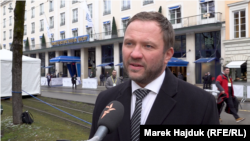 Ministrul estonian de externe Margus Tsahkna acordă un interviu Europei Libere după cea de-a 62-a Conferință de securitate de la München, 15 februarie 2026