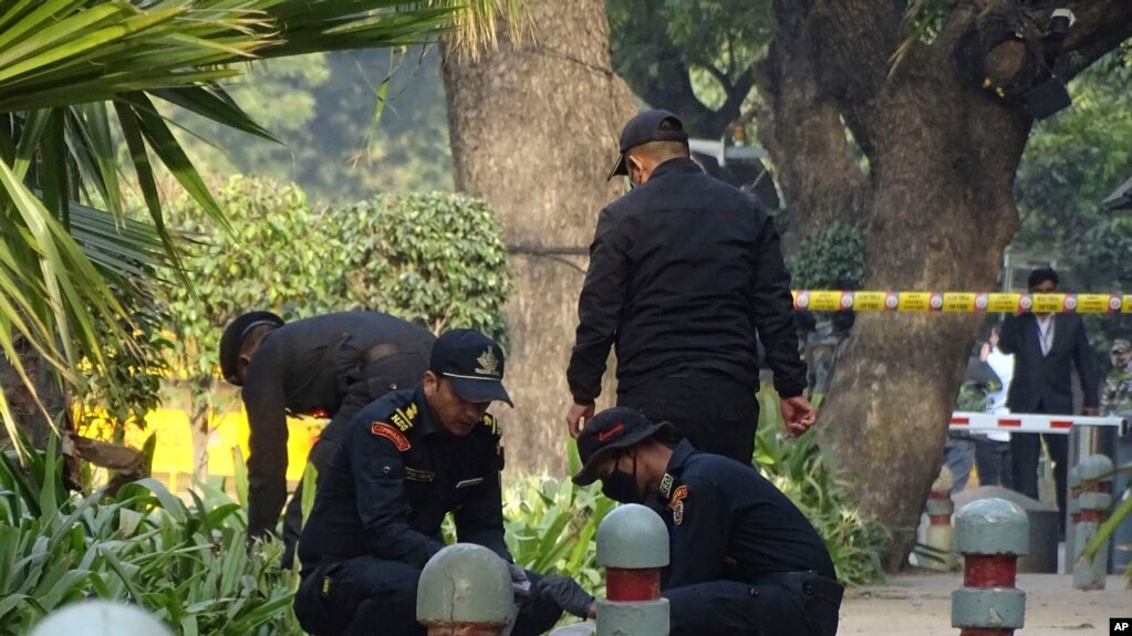 نیروهای امنیتی هند در حال بررسی محل انفجار