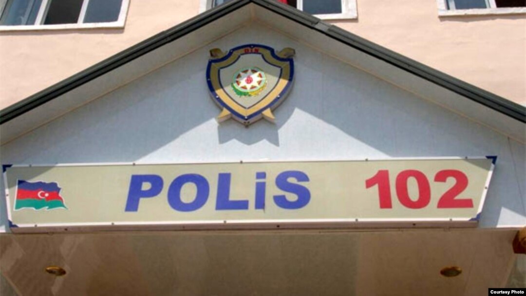 Polis