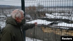  Șeful politicii externe al UE, Josep Borrell, în vizită în regiunea Luhansk, din estul Ucrainei - 5 ianuarie 2022