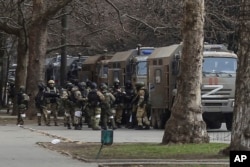 Російські війська в окупованому Херсоні, березень 2022 року