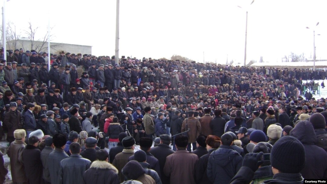 Нарындагы митинг, 10-март, 2010-жыл.
