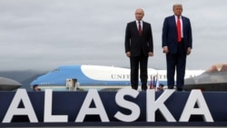 Владимир Путин и Дональд Трамп перед переговорами на Аляске, 15 августа 2025 года