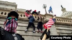 Za subotu, 18. septembar, zakazan je protest zbog hapšenja 600 osoba povezanih sa nasilnim protestima 6. januara. Sto pripadnika Nacionalne garde pomoći će policiji u zaštiti bezbednosti ukoliko bude bilo potrebno. 