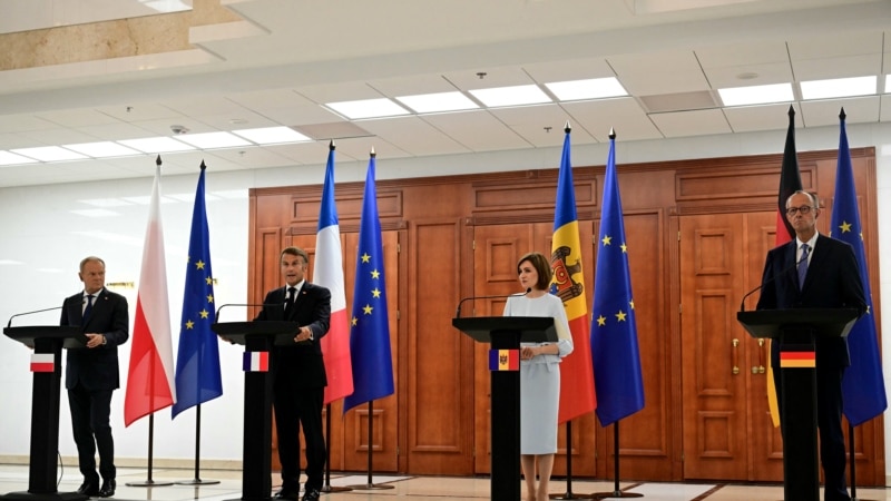 „Trei prieteni în vizită la prieteni”. Macron, Tusk și Merz sunt la Chișinău, de Ziua Independenței Republicii Moldova